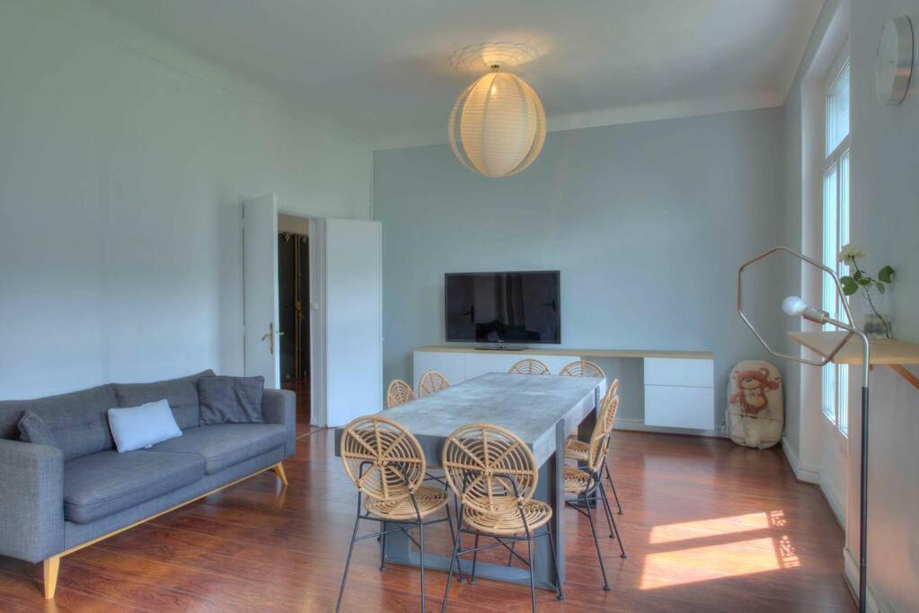 Tres Bel Appartement 6-8 Couchages Prado-Perier Marseille Bagian luar foto